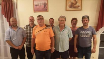 Bild: Albert Vetter/exb
Der neue Vorstand der Freien Wähler Dieterskirchen setzt sich zusammen aus (von links) Thomas Köppl, Albert Vetter, Johann Lindl, Martin Krammer, Josef Zwack, Roswitha Lindl und Alexander Köppl.