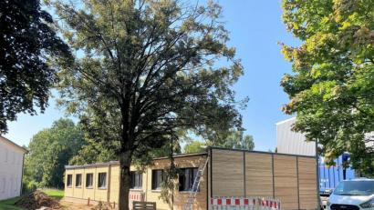 Bild: stg
Der Holzkubus ist angekommen und wird ab kommender Woche auch benutzt.