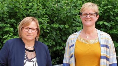Bild: Archiv der Stötzner-Schule/exb
Das Sonderpädagogische Förderzentrum leiten (von links) Kunigunde Schwägerl und Stephanie Lauter-Seitz.