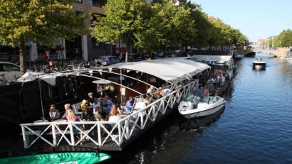 Bild: Steffen Trumpf/dpa
Dänemark hebt am 10. September die restlichen im Land geltenden Corona-Maßnahmen auf. Schon heute fühlt sich das Leben in der Hauptstadt Kopenhagen fast beschränkungsfrei an.