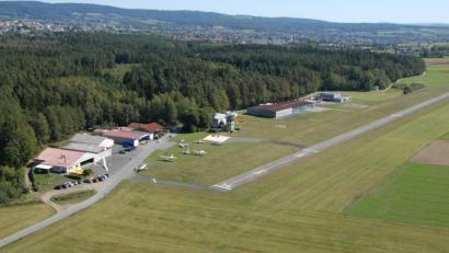 Archivbild: Michael Ascherl
Der Flugplatz in Latsch im September 2019.