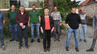 Bild: dob
Albert Schuhmann (rechts) wurde erneut zum Vorsitzenden der Siedlergemeinschaft Altenstadt gewählt. Er kann auf eine feste Gemeinschaft vertrauen.