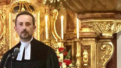Bild: wku
Pfarrer Stefan Fischer aus Hirschau war Gastprediger beim ökumenischen Gottesdienst auf dem Mausbergfest.