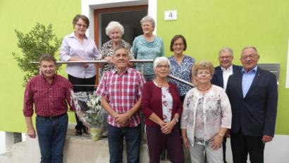 Bild: rn
Mitgliederehrung beim VdK: (vorne, von links) Martin Preisinger, Werner Kennel, Liselotte Arnold und Annemarie Müller sowie (hinten, von links) Gerda Rupprecht, Hilde Hasenkopf, Marga Scherm, Maria Förster, Udo Müller und Klaus Lehl.