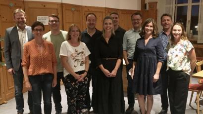 Bild: gri
Die neu gewählte Vorstandschaft mit Bürgermeister Alwin Märkl (von links): Michaela Basler, Andreas Hahn, Daniela Brunner, Tobias Basler, Manuela Wiesnet, Fabian Lenk, Uli Piehler, Manuela Nübler, Christian Nübler und Ines Filipovic.