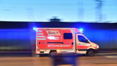 Bild: Boris Roessler/dpa
Ein 17-jähriger Motorradfahrer ist am Dienstagabend auf der A73 bei Forchheim trotz gleich eingeleiteter Wiederbelebungsmaßnahmen verstorben.