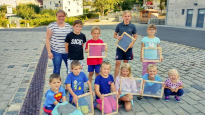 Bild: njn
Organisatorin Kathrin Götzl (hinten links) mit den teilnehmenden Kindern.