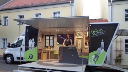 Bild: amö
Florian Schwemin erklärte das Heimatmobil und sprach über Heimat