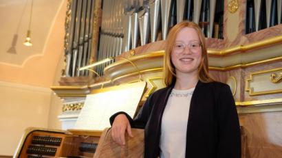 Bild: do
Zum "Tag der Orgel" glänzt Bundespreisträgerin Wiebke Thaller bei einem Konzert in der St.-Bartholomäus-Kirche in Pegnitz.