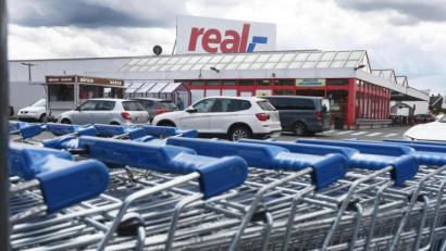 Bild: Gabi Schönberger
Der Real-Markt in Weiden schließt zum 31. Mai 2022.