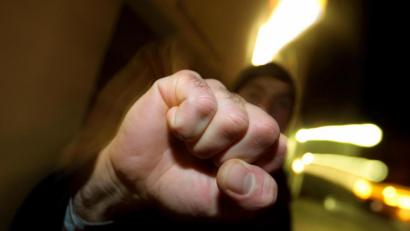 Symbolbild: Karl-Josef Hildenbrand/dpa
Die Polizei musste nach einer Schlägerei in einem Amberger Lokal einschreiten.