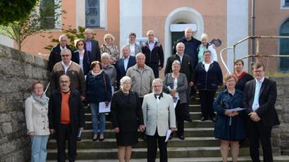 Bild: doj
Jedes Brautpaar dankte auf seine Weise im Gottesdienst für die gemeinsam verbrachten Jahre. Bei einigen Paaren waren es schon 50 und 60 Jahre Ehe.