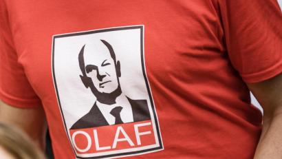 Bild: Felix Zahn/photothek.net
Alles auf Olaf.