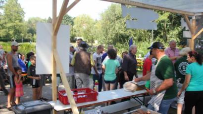 Bild: frd
Beim letzten Fischerfest an der Marktweiheranlage war der Besucherandrang enorm.