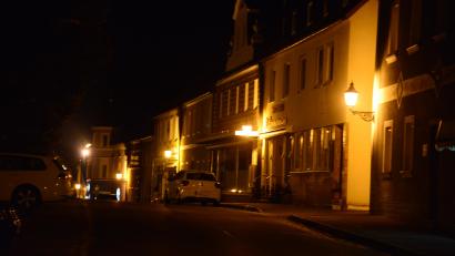 Bild: bey
Der Pleysteiner Marktplatz wird künftig mit LED-Licht erleuchtet, die Strahlen dieser Lampen sind dann nicht mehr zu sehen.