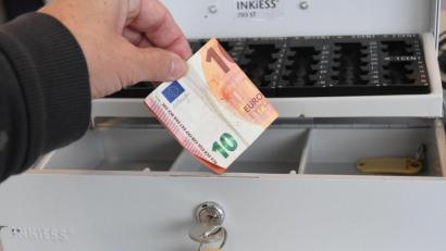 Bild: Gabi Schönberger
Fließt während der Coronapandemie überhaupt Geld in die Kassen? Weidener Vereine sehen die Lage derzeit entspannt.