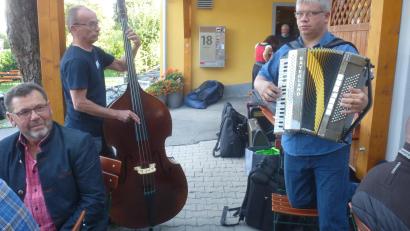Bild: mad
Die Musikanten unterhielten die zahlreichen Besucher im Gasthaus Wilholm.