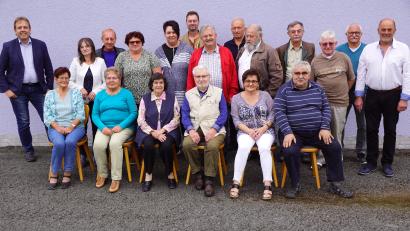Bild: bkr
Die Geehrten mit Vorsitzendem Siegfried Kotlar (rechts) und seinem Stellvertreter Jürgen Kreuzer (links).