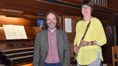 Bild: hcz
Stefan Schultes und Alexandra Reger gestalteten die letzte der "musikalischen Mittagsandachten" 2021.