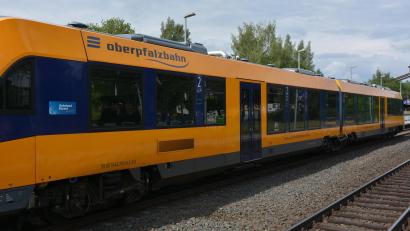 Symbolbild: jr
Ein Zug der Oberpfalzbahn war von dem Vorfall bei Miltach betroffen.