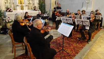 Bild: hm
Ein Orchesters-Ensemble des Gesang- und Orchestervereins trug zum Gelingen der Festandacht bei.