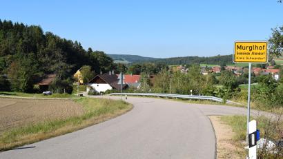 Bild: bnr
Die Ortsdurchfahrt von Murglhof ist ein Hotspot für zu schnelles Fahren. Alle Appelle an die Autofahrer nutzten bisher wenig.