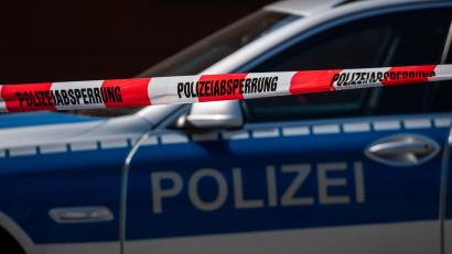 Symbolbild: Robert Michael/dpa
Zum Schluss war der missglückte Überholvorgang ein Fall für die Polizei.