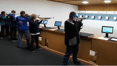 Bild: Thomas Graf/exb
Die neuen Schießstände der Schützengesellschaft Vilstal Rieden werden von den Mitgliedern bei den ersten Trainingseinheiten gut angenommen.