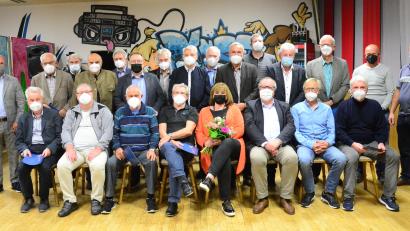 Bild: Kunz
Die SpVgg SV Weiden ehrt treue Mitglieder.