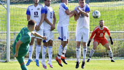 Archivbild: Hubert Ziegler
Nach dem Spiel gegen den Top-Angriff der Liga bei der SpVgg Pfreimd darf die Raigeringer Abwehr im Heimspiel gegen den SV Kulmain auf einen etwas stressärmeren Nachmittag hoffen. Die Gäste haben mit 13 Toren in 12 Spielen die viertschwächste Offensive der Bezirksliga Nord.