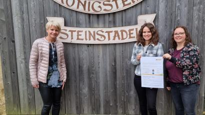 Bild: Matthias Flierl/exb
Die Beratung erfolgt im Steinstadel (von links): Karin Hiltel (Verwaltungsgemeinschaft Königstein), Katrin Lang (Regens Wagner) und Lena Kuchinka (Regens Wagner).
