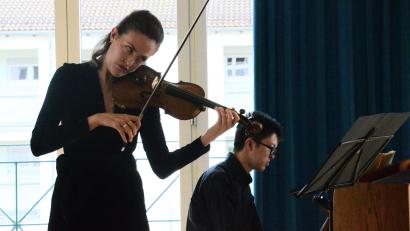 Bild: Kunz
Das "Duo Loisto" mit Fiona Jäntti (Violine) und Ryo Yamanishi (Klavier).