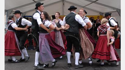 Archivbild: pop
Keine Veranstaltungen, keine Aufführungen – die Trachtler hoffen auf baldige Auftritte, wie hier beim Marktfest.