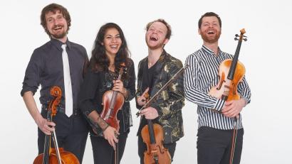 Bild: Michael Meyer
Ob Pop, Rock oder Klassik: Das "Feuerbach Quartett" (Eugen Hubert, Max Eisinger, Jamila Musayeva, Lukas Kroczek, v.re.) hat Spaß an der Musik