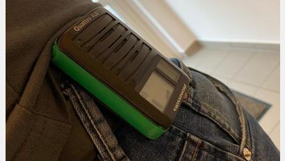 Bild: Houschka
Pager sind unerlässlich für die Arbeit der Feuerwehr. 76 Stück werden für die Fensterbacher Hilfsorganisationen angeschafft.