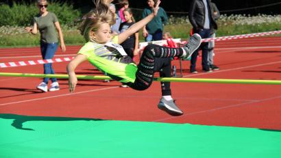 Bild: prh
"Früh übt sich, wer ein Meister werden will". Bereits die Jüngsten unter den 85 Teilnehmern an der Kreismeisterschaft Mehrkampf Nord Oberpfalz erzielten beachtenswerte Ergebnisse auch im Hochsprung.