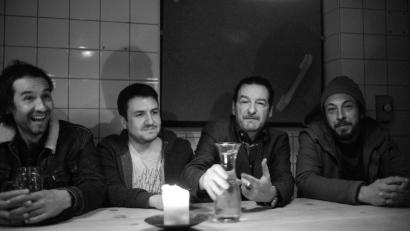 Bild: Andreas Staebler
Franz Dobler (Zweiter von rechts) und "Das Hobos" gastieren am 14. Oktober mit Lyrik und Musik im Capitol.