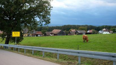Bild: Hirsch
Der Wackersdorfer Ortsteil Meldau ist landwirtschaftlich geprägt. Jetzt soll dort ein neues Wohngebiet entstehen.