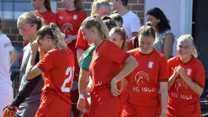 Archivbild: Hubert Ziegler
Die Bayernliga-Fußballerinnen des TSV Theuern belegten nach dem 0:0 in Augsburg Platz zwei.