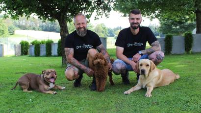 Bild: Evi Wagner
"Sich einen Hund anzuschaffen, ist eine wichtige Entscheidung", so die Hundetrainer Peter Kick und Johannes Stilp. "Deswegen sollte man sich für einen Vierbeiner entscheiden, der auch in den eigenen Alltag passt."