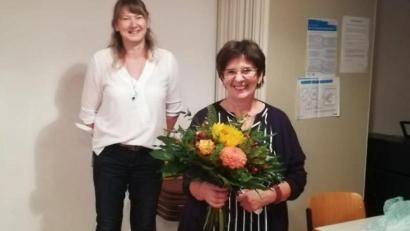 Bild: Monika Paumer/exb 
Angelika Portner wurde zum Ehrenmitglied des Frauenbundes Dieterskirchen ernannt.