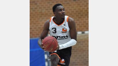 Bild: A. Schwarzmeier
Neustadts Neuzugang Kenny Walters und seine Mitspieler erwartet in der Seehofhalle mit der BG Litzendorf ein defensivstarker Gegner.