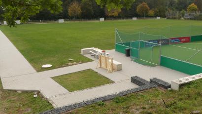 Bild: rn
Das Umfeld der Soccer-Arena (rechts) neben dem B-Platz des SCE hat eine attraktive Gestaltung erhalten.