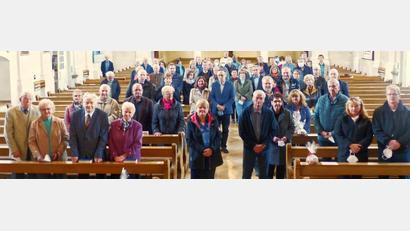 Bild: njn
29 Paare kamen auf Einladung des Pfarrgemeinderats der katholischen Pfarrei zum Festgottesdienst in der Pfarrkirche.