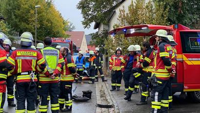 Bild: cv
Rund 60 Feuerwehrleute rückten wegen des Alarms in den Brunnanger aus.