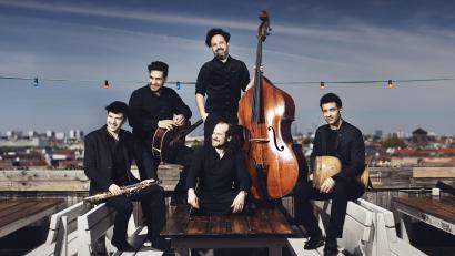 Bild: Nikolaj Lund/exb
Israelische und iranische Musiker bringen ihr Projekt "Sistanagila" am 20. Oktober 2021 ins Musikomm in Amberg.