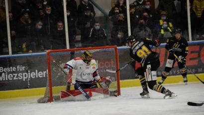 Bild: brü
Michael Kirchberger erzielte das 1:0 für den ERSC Amberg im Spiel gegen den ESC Kempten.