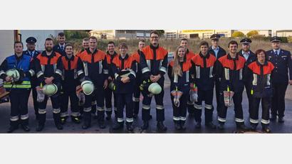 Bild: Tobias Göbl/exb
Eine Gruppe der Feuerwehr Lintach absolvierte eine Leistungsprüfung. Und das mit Erfolg.