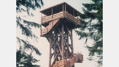 Archivbild: NT-Archiv
Eine Attraktion war von Beginn an der Oberpfalzturm. Vor 50 Jahren wurde er auf dem damals höchsten Punkt der Oberpfalz aufgestellt.