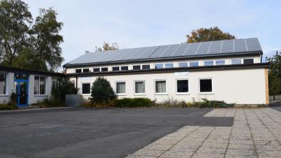 Bild: szl
Die Nebenräume der alten Turnhalle in Bärnau werden umgebaut und umfunktioniert, damit vorübergehend eine dritte Kinderkrippengruppe eröffnet werden kann.